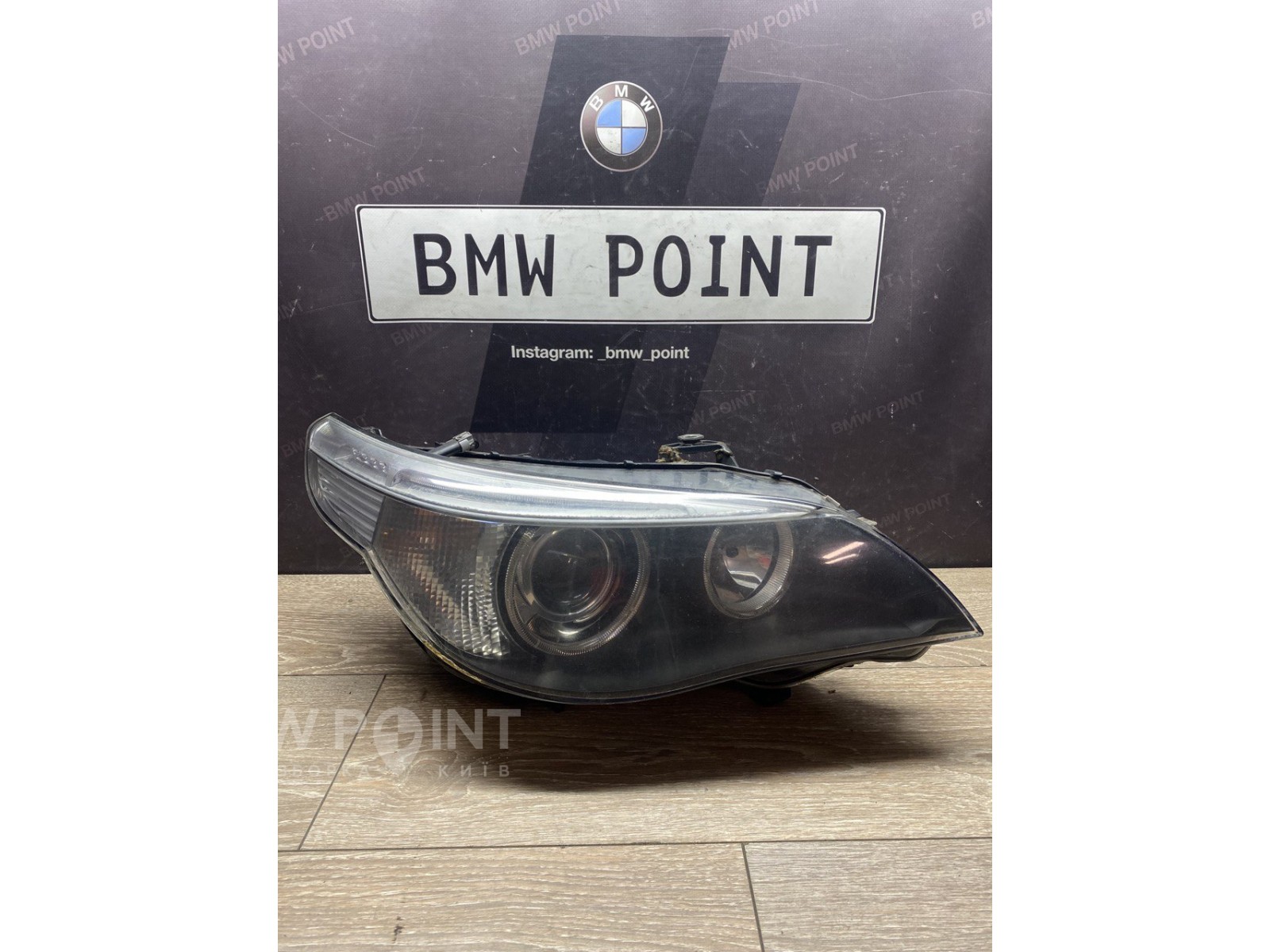 Фара BMW E60 права дорестайл ксенон